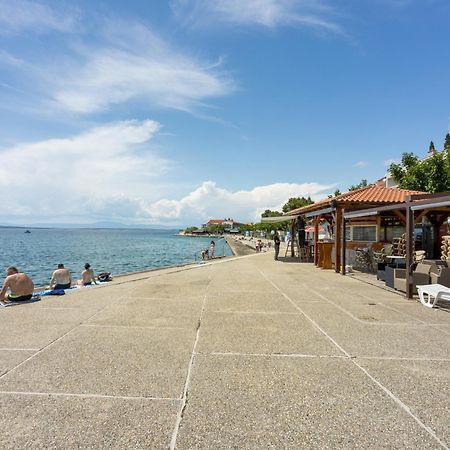 Apartments And Rooms With Parking Space Selce, Crikvenica - 2362 Exteriér fotografie