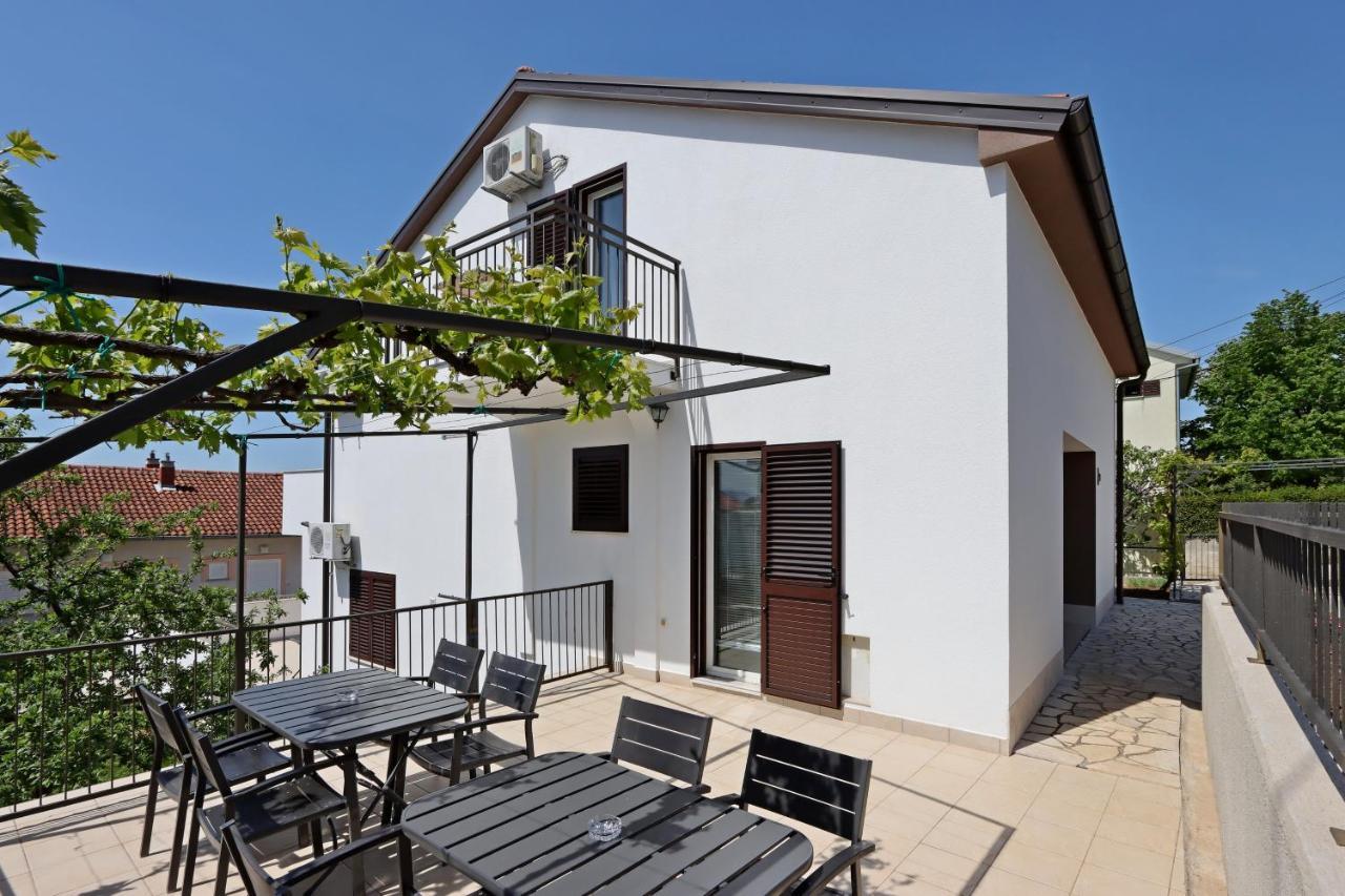 Apartments And Rooms With Parking Space Selce, Crikvenica - 2362 Exteriér fotografie