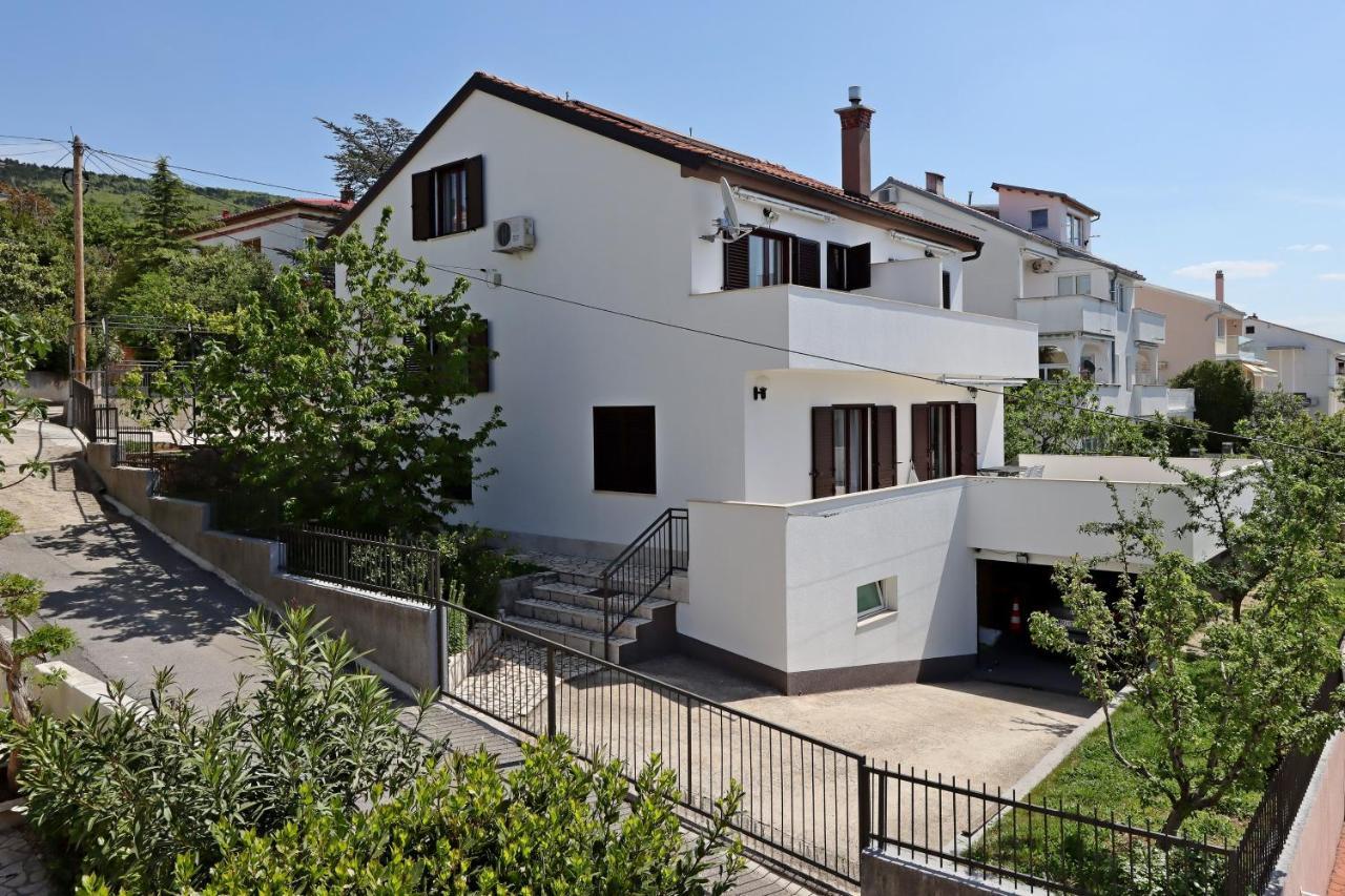 Apartments And Rooms With Parking Space Selce, Crikvenica - 2362 Exteriér fotografie