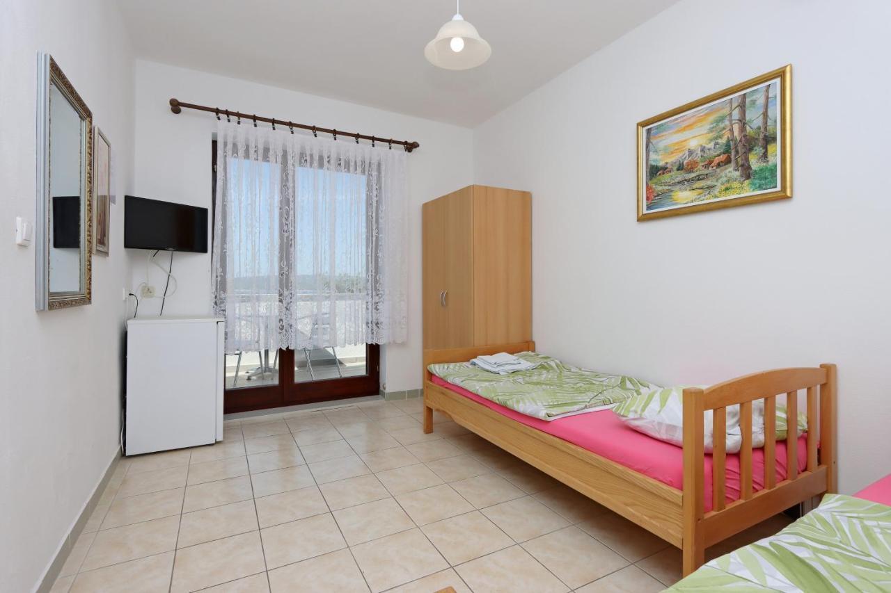 Apartments And Rooms With Parking Space Selce, Crikvenica - 2362 Exteriér fotografie